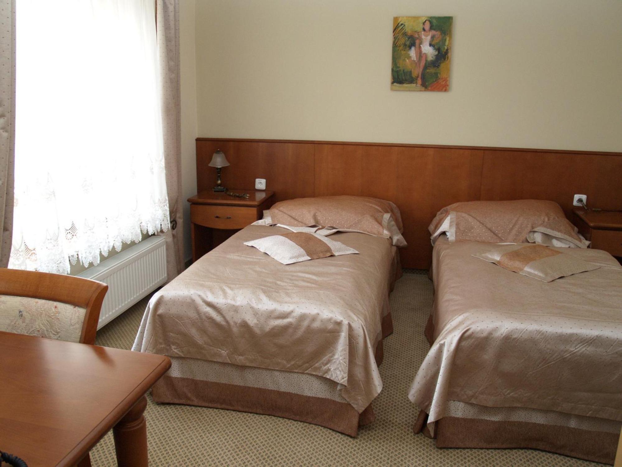 Park Hotel Tartuf Beladice Exterior foto