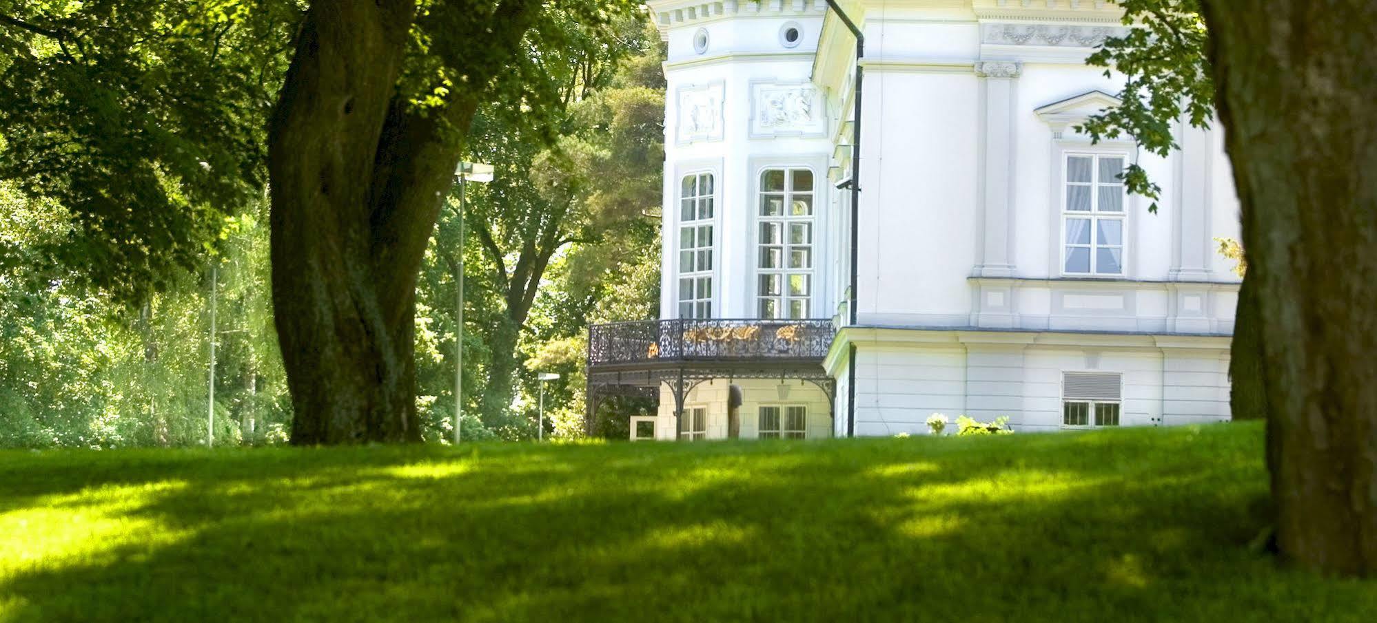 Park Hotel Tartuf Beladice Exterior foto